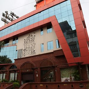 Oyo 1061 Hotel Bhairavee Pune Exterior photo