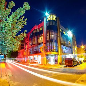 Haskovo Hotel Exterior photo