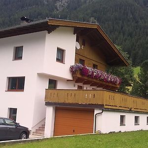 Apartament S' Ludwign Haus St. Leonhard im Pitztal Exterior photo