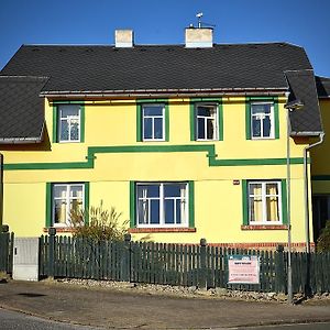 Hotel Penzion Slunecnice Dvůr Králové nad Labem Exterior photo