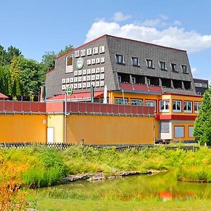 Hotel Gasthof Pension Sonnenberg Weilrod Exterior photo