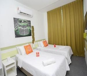 Oyo Rooms Terminal Larkin Johor Bahru Exterior photo