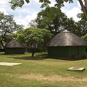 Victoria Falls Restcamp And Lodges Exterior photo