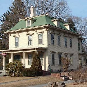 Hotel Pillsbury House Bed & Breakfast Woonsocket Exterior photo