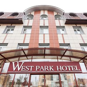 West Park Hotel Kijów Exterior photo