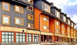 Hotel Canmore Crossing Exterior photo