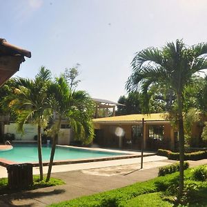 Hotel Molina La Ceiba Exterior photo
