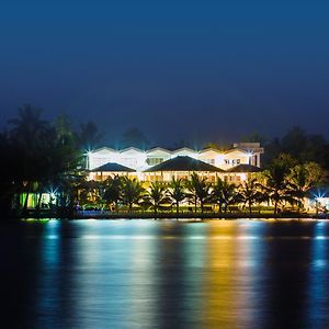 Hotel Riverside Araliya Bentota Exterior photo