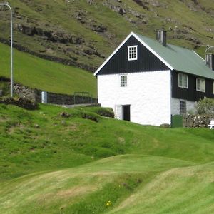 Willa Idyllic House Near River And Ocean Leynar Exterior photo