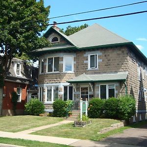 Bed and Breakfast Downtown Bed & Breakfast Moncton Exterior photo