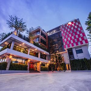 D11 Hotel Phitsanulok Exterior photo