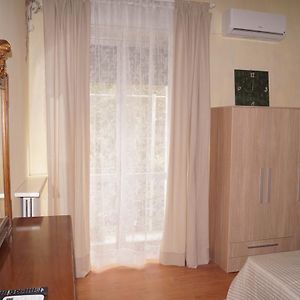 Al Primo Piano Bed And Breakfast Foggia Exterior photo