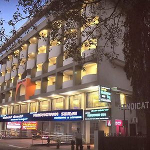 Hotel Madhuvan Serai Manipal Exterior photo