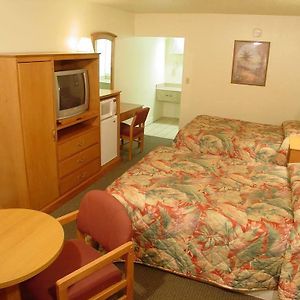 Howard Johnson Florence/ Cincinnati Area Room photo