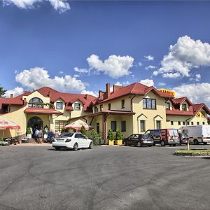 Hotel Zajazd Podjadek Osjaków Exterior photo