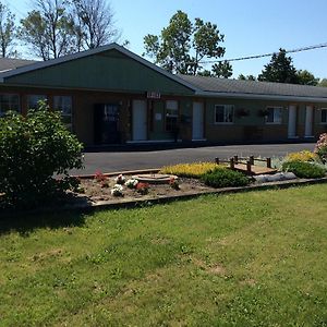 Tay Motel Waubaushene Exterior photo