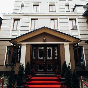 Hotel Central Magnat Cinema Czerniowce Exterior photo