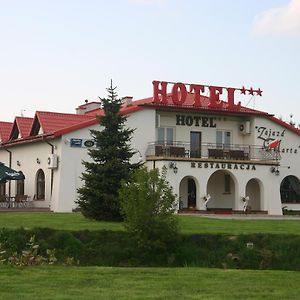 Hotel Zajazd Marta Kraśnik Exterior photo