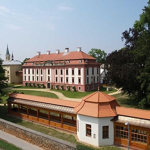 Hotel Zamecke Ubytovani U Dobre Hrabenky Kunín Exterior photo