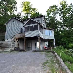 Willa Point Of View Berkeley Springs Exterior photo