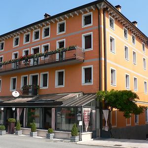 Hotel Al Cavallino Rosso Mel Exterior photo