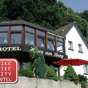 Hotel Haus Am Berg Trewir Exterior photo