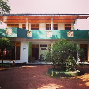 Guesthouse Sunshine Aluthgama Exterior photo