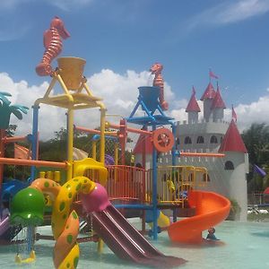 Hotel Gazebo Pools&Restaurant Cabadbaran Exterior photo