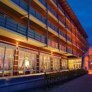 Kurhotel Pyramide Bad Windsheim Exterior photo