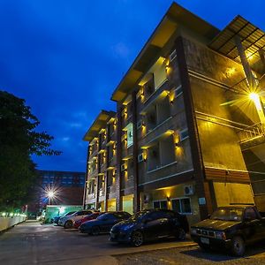 Hotel Tonwai Modern Place Phitsanulok Exterior photo