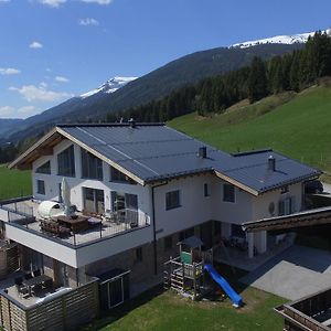 Bergerhof Alpin Lodge Neukirchen am Großvenediger Exterior photo