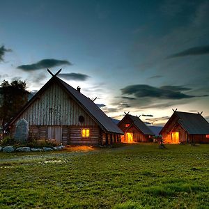 Willa Viking Cabins - Mit Fablab - Solvik Kvalvik  Exterior photo