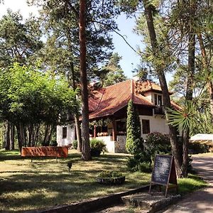 Hotel Leśny Dworek Wyszków Exterior photo