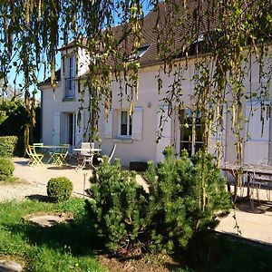 Bed and Breakfast Chambre D'Elisabeth A La Ferme Montépilloy Exterior photo