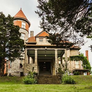 Bed and Breakfast The Mansion At Elfindale Springfield Exterior photo