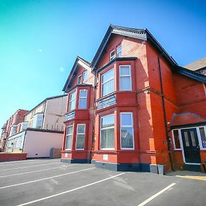 Apartament Breck Blackpool Bispham Exterior photo