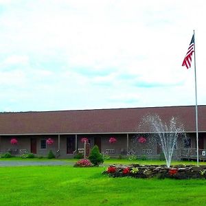 Heritage Inn Schuyler Lake Exterior photo