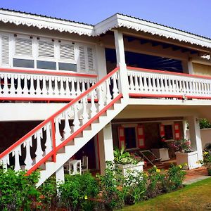 Bed and Breakfast Rock Haven Bed & Breakfast Basseterre Exterior photo