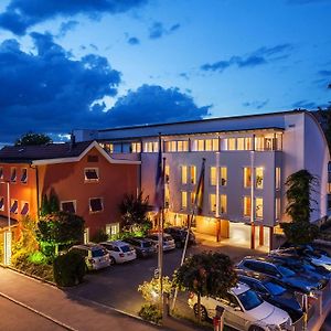 Hotel Germania Bregencja Exterior photo