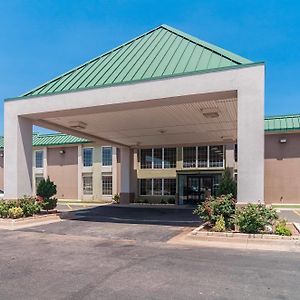 Hotel Studio 6 Oklahoma City Exterior photo