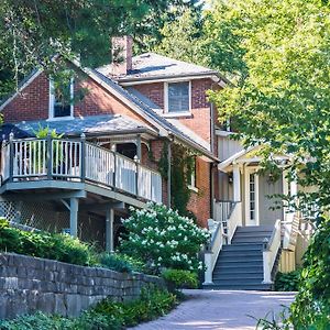 Bed and Breakfast Plantation House Bed & Breakfast Port Hope Exterior photo