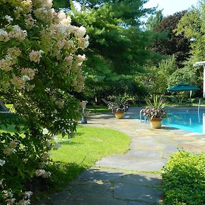 The Hotel Vervana At Bennington Exterior photo