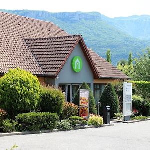 Hotel Campanile Grenoble Nord - Moirans-Voreppe Exterior photo