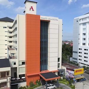 Grand Asia Hotel Makasar Exterior photo