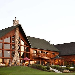 Crooked River Lodge Alanson Exterior photo