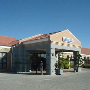 Maun Airport Hotel Exterior photo