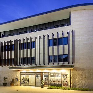 Aparthotel St Catherine'S On Park Perth Exterior photo