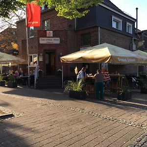 Bed and Breakfast Zum Armen Mann Düsseldorf Exterior photo