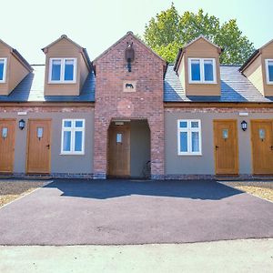 Bed and Breakfast The Barn Courtyard Shepshed Exterior photo