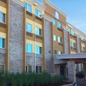 Comfort Inn & Suites Tigard Near Washington Square Exterior photo